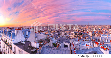 Sunrise in Paris, France Sunrise in Paris, France 44444909