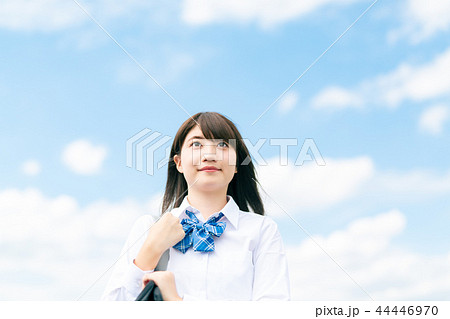 女子高生 高校生 学生 笑顔 44446970