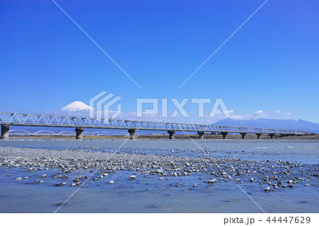 富士山と富士川鉄橋 富士山と富士川鉄橋 44447629
