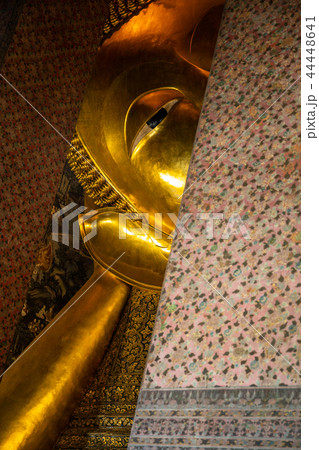 Reclining Buddha (Wat Pho) 44448641