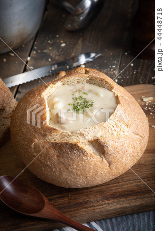 clam chowder in sour dough bread bowl clam chowder in sour dough bread bowl 44448718