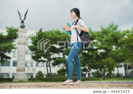 女子大生 大学生 学生 44455425