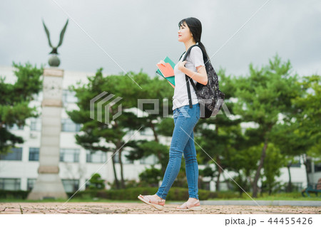 女子大生 大学生 学生 44455426