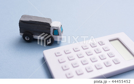 コンセプチュアル 44455452