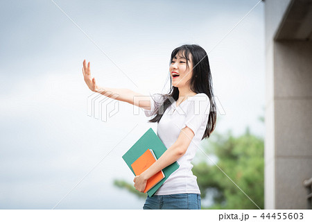 女子大生 大学生 学生 44455603