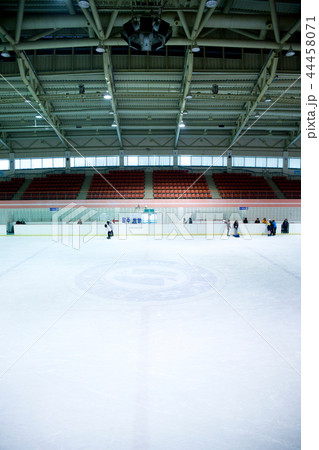 アイスリンク 氷 蘆原区 44458071