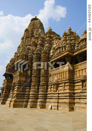 KANDARIYA MAHADEV TEMPLE, South View, Khajuraho KANDARIYA MAHADEV TEMPLE, South View, Khajuraho 44460500