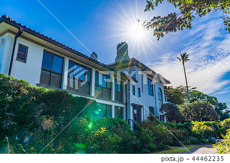 秋晴れの横浜 山手西洋館 イギリス館 44462235