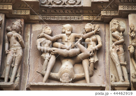 KANDARIYA MAHADEV TEMPLE, South Wall, Khajuraho KANDARIYA MAHADEV TEMPLE, South Wall, Khajuraho 44462919