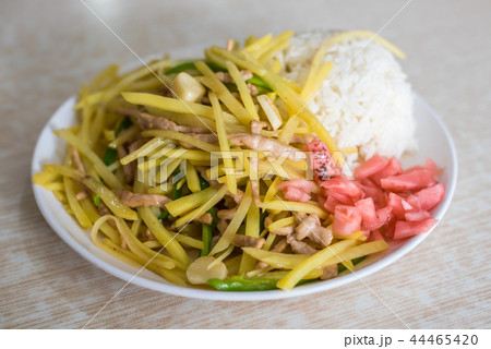TouDouRouSi ChaoFan Sichuan food China 44465420