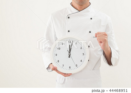 時計を持つシェフ 44468951