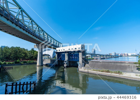 あけぼの水門 砂町運河 東京都江東区辰巳 44469316