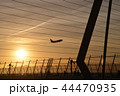 夕陽の飛行機 44470935