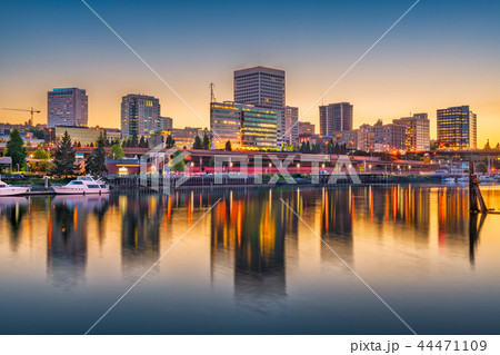 Tacoma, Washington, USA Skyline 44471109