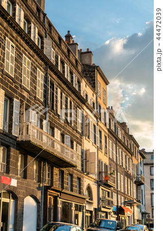 Historic buildings in Clermont-Ferrand, France 44472039