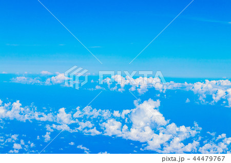 飛行機から見た空　日本上空 44479767