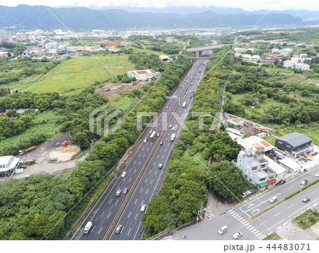 アウトバーン 自動車道 自動車専用道路 44483071
