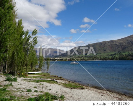 自然の中で 自然の中で 44483260