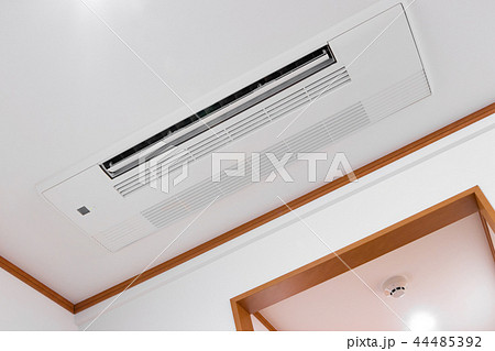 埋め込み式のエアコン　ビルトインタイプ 44485392