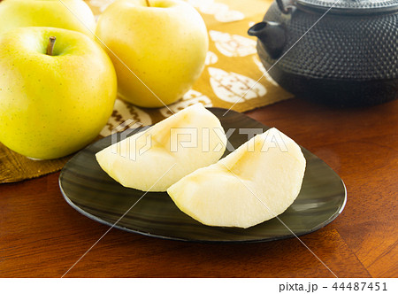 きおう リンゴ 黄色い林檎 岩手1号 きおう リンゴ 黄色い林檎 岩手1号 44487451