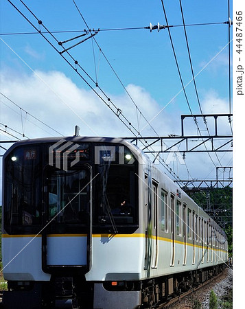 近鉄の人にやさしい・地球にやさしい通勤電車「シリーズ21」 近鉄の人にやさしい・地球にやさしい通勤電車「シリーズ21」 44487466