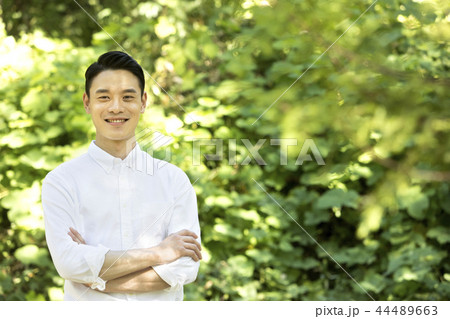 男 男性 男の子 44489663