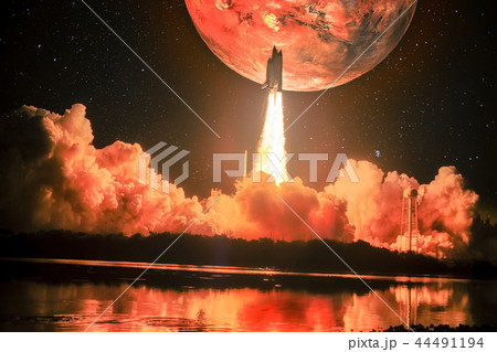 spacship blazes into the Mars mission 44491194