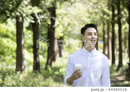 男 男性 男の子 44494319