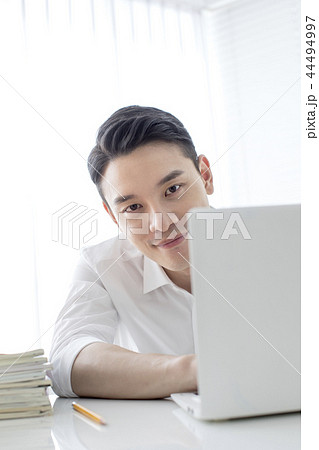 男 男性 男の子 44494997
