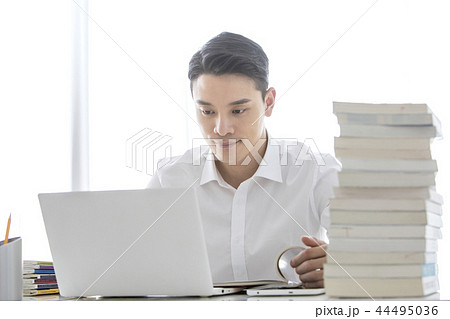 男 男性 男の子 44495036