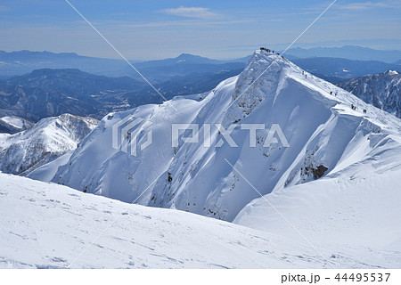 雪山　谷川岳山頂　オキの耳からトマの耳を見る 44495537