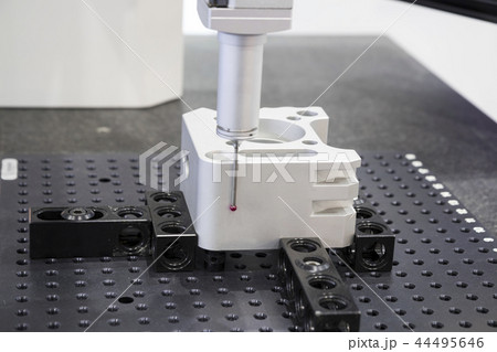 Headcylinder  parts inspected dimension by CMM 44495646