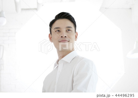 男 男性 男の子 44496295