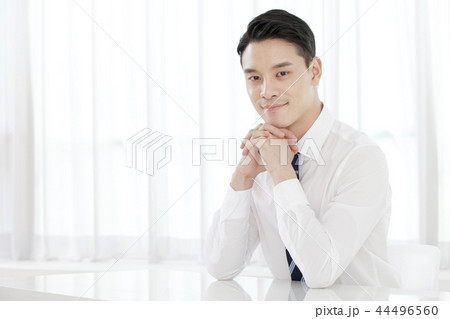 男 男性 男の子 44496560