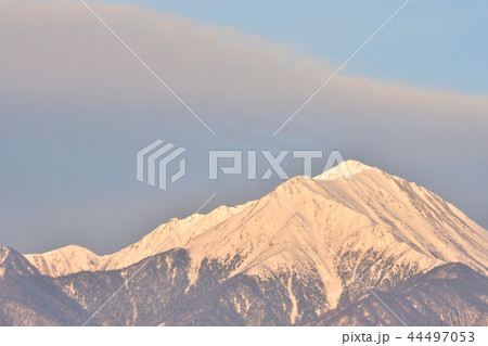 安曇野から見た朝焼けの常念岳 44497053