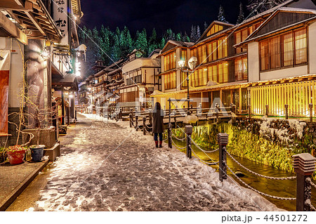 冬の銀山温泉 雪景色 冬の銀山温泉 雪景色 44501272