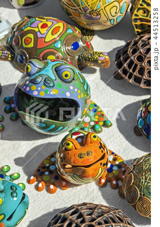 Ceramic figurines Ceramic figurines 44513258