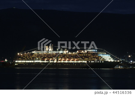 大型客船函館入港 WESTERDAM 44516336