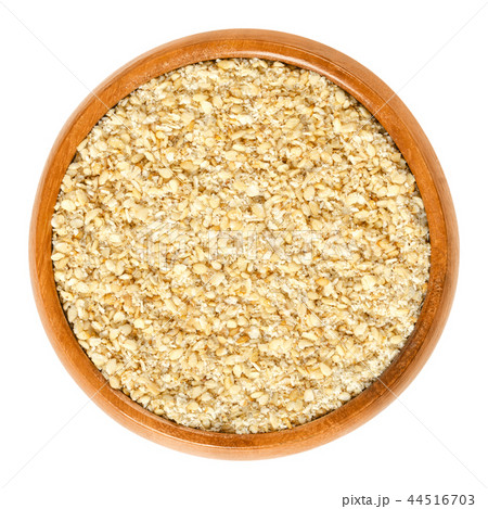 Gomashio, sesame seeds and salt, in wooden bowl 44516703