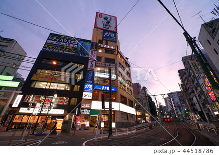 日本の東京都市景観 大塚駅前のサンモール大塚商店街など、街並みを望む 日本の東京都市景観 大塚駅前のサンモール大塚商店街など、街並みを望む 44518786