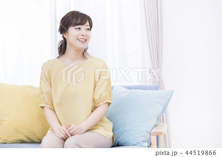 30代　女性　 44519866