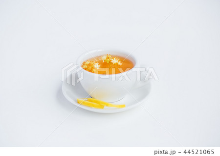 Linden inflorescences, herbal tea, view from high Linden inflorescences, herbal tea, view from high 44521065