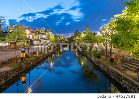 岡山 倉敷 美観地区 夜 の写真素材