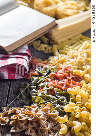 Various types of italian pasta. 44529369