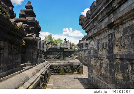ボロブドゥール寺院 44531507
