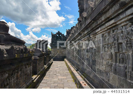 ボロブドゥール寺院 44531514