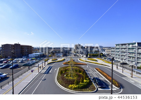 駅前ロータリー 44536153