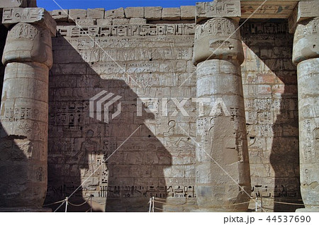 エジプエジプト ラムセス2世 ラメセス2世 ラムセス3世 ラメセス3世 遺跡の写真素材