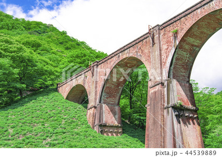 めがね橋　峠 44539889