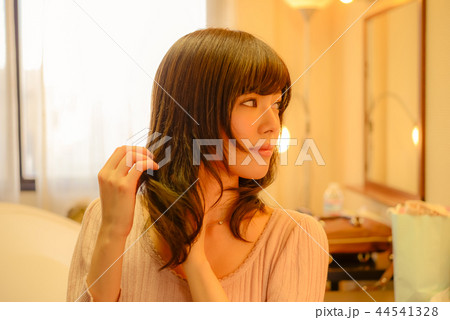 女性 女性 44541328